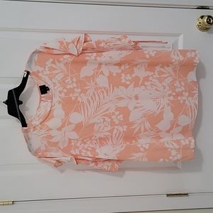 Worthington Beautiful Flowing Print Blouse!